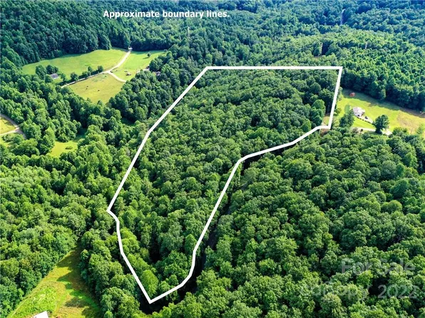 State Route 1832 Pace Mountain Rd, Saluda, NC 28773