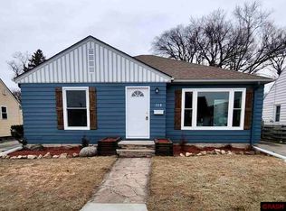 328 Harrison Ave, North Mankato, MN 56003