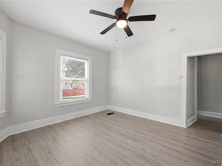 80 Anderson Pl — Photo 6