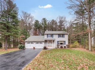 36 Dunvegan Rd, Tewksbury, MA 01876