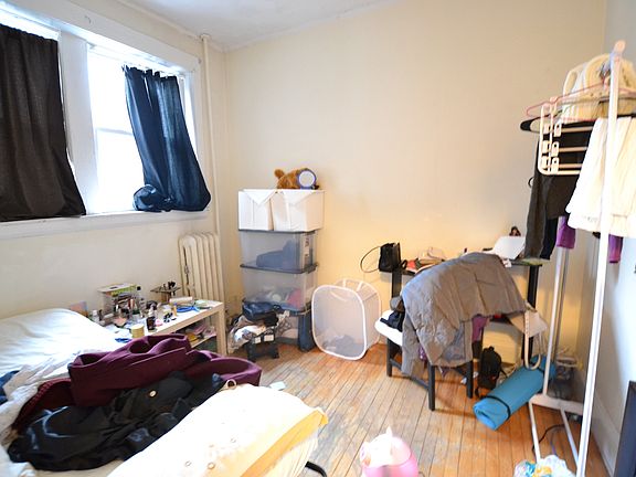 2nd image of 50 Egmont St #3O