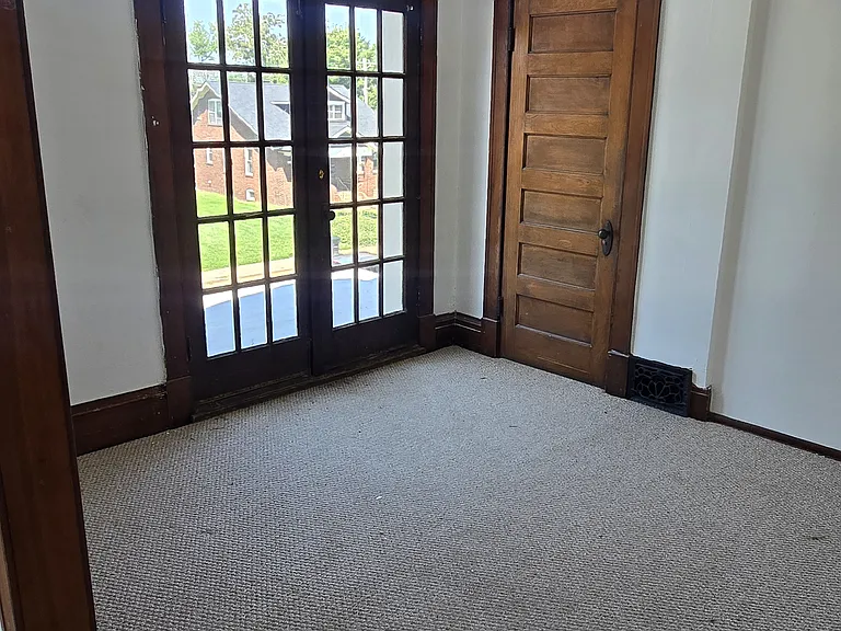 218B N Jackson St #B — Photo 17