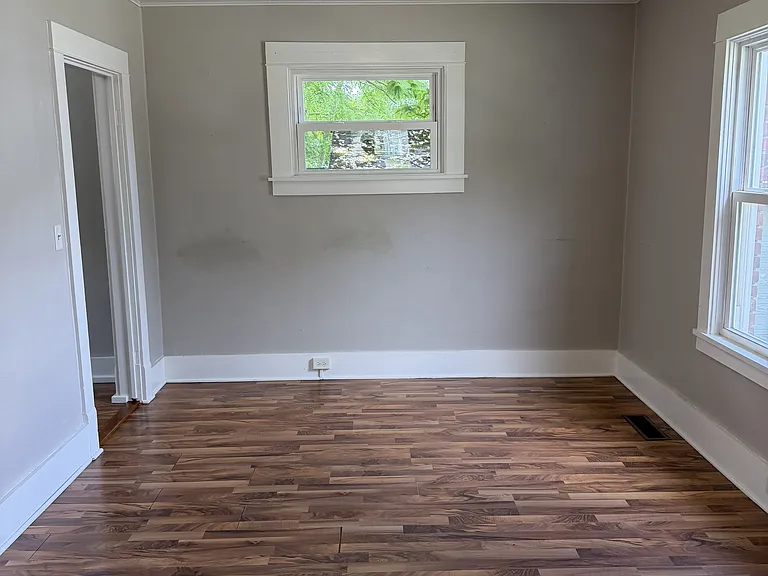 521 Garfield Ave — Photo 17