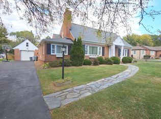 5940 6th St, Falls Church, VA 22041