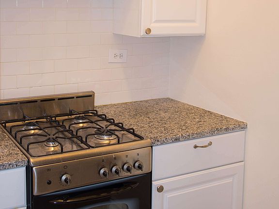 4th image of 808 W End Ave APT 210