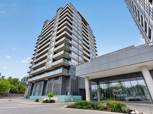 9090 Yonge St, Richmond Hill, ON