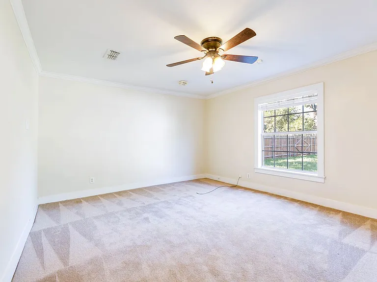 1119 Kenwood Dr — Photo 24