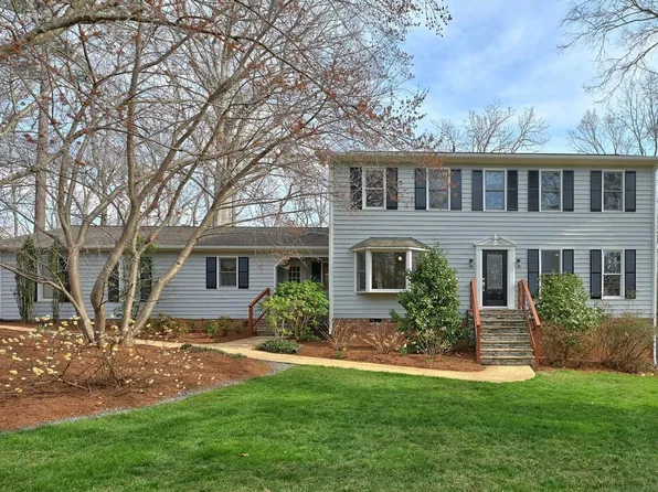 5324 Fairoaks Rd, Durham, NC 27712