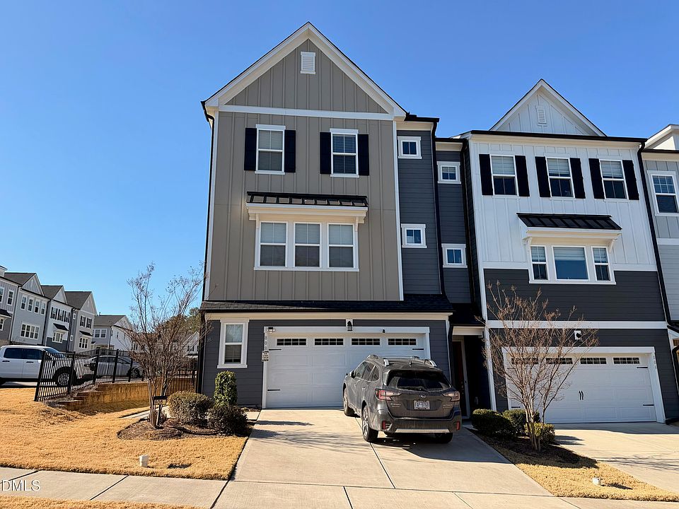 1st image of 808 Grafton Peak Ln