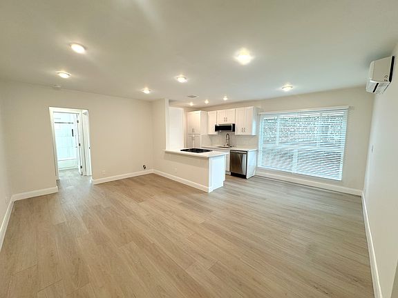 2nd image of 4110 Inglewood Blvd APT 4