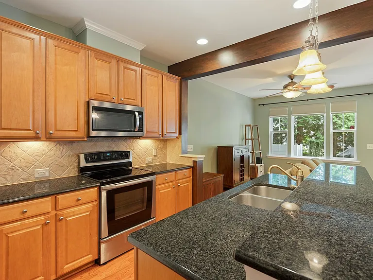 2825 Casona Way — Photo 12