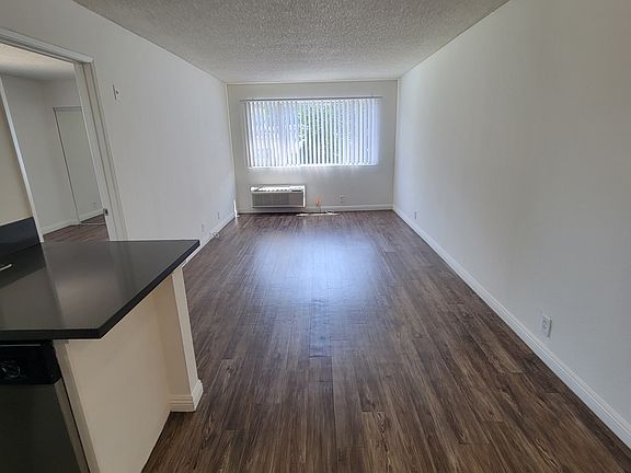 2nd image of 4124 1/2 Eagle Rock Blvd #214