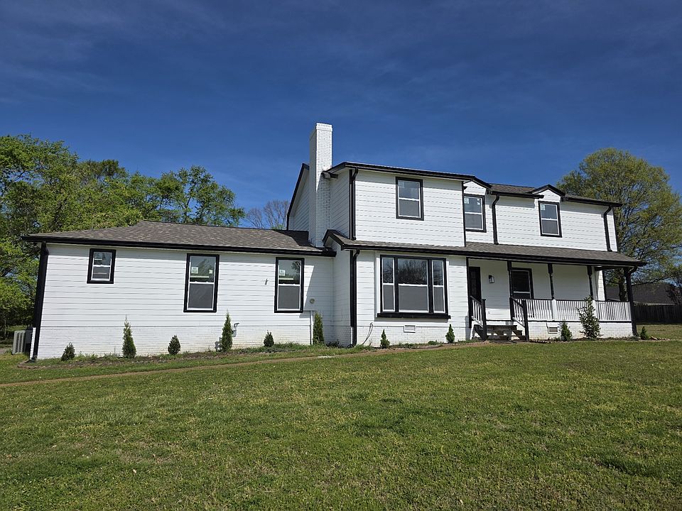 1st image of 1710 Hickory Trace Dr