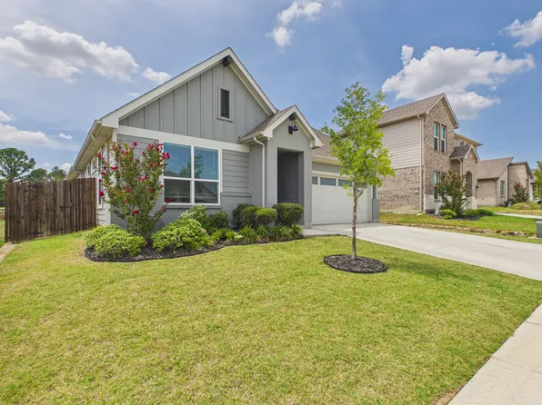 2304 Blackcap St, Denton, TX 76205