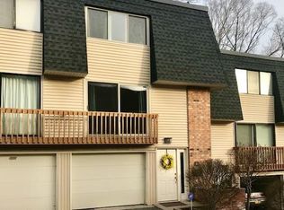 206 Penn Ln, Rochester, NY 14625