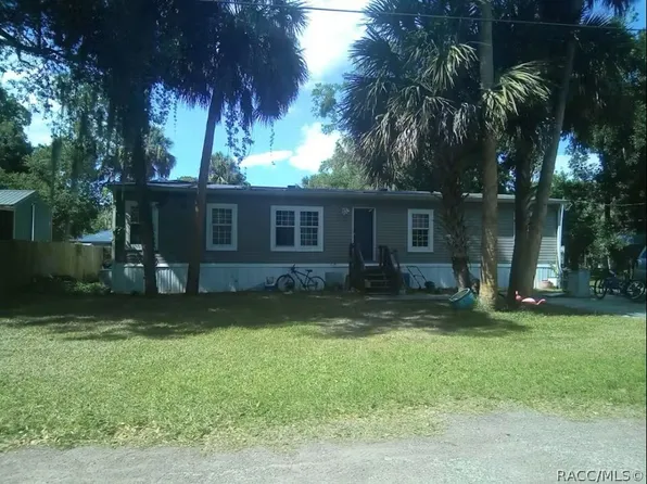8421 W Doe Ln, Homosassa, FL 34448