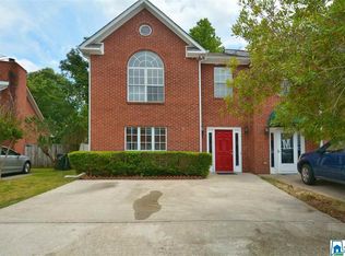 240 Cambrian Ridge Trl, Pelham, AL 35124
