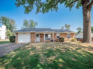 1261 Sheffield Dr, Evansville, IN 47710