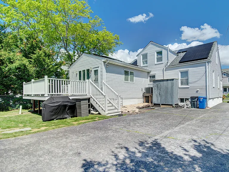 202 Homestead Ave #1 — Photo 22
