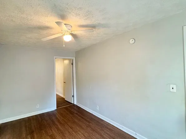 3907 S 24th Street, 3907 S 24th St APT 4, Omaha, NE 68107