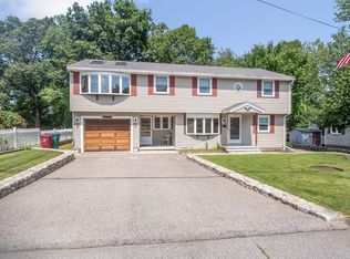 64 Russell St, Lowell, MA 01852