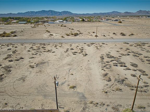 4th image of 1361 Old West Ave