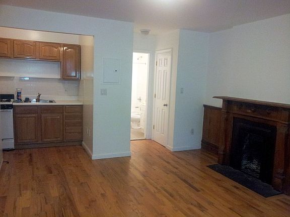 2nd image of 347 W 122nd St #G