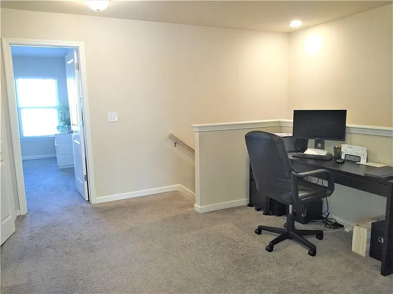 1575 Brookmere Way — Photo 16