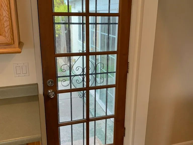 Back door to patio (from kitchen)