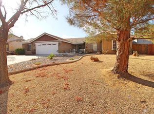 16286 Lago Vista Ct, Apple Valley, CA 92307