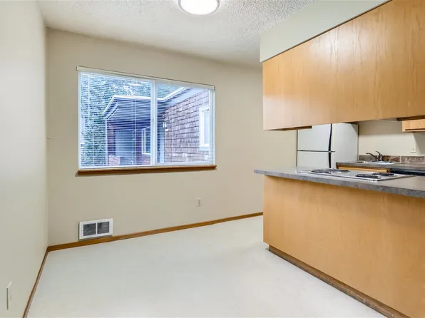 2 bed, 1.0 bath, 800 sqft, $1,322