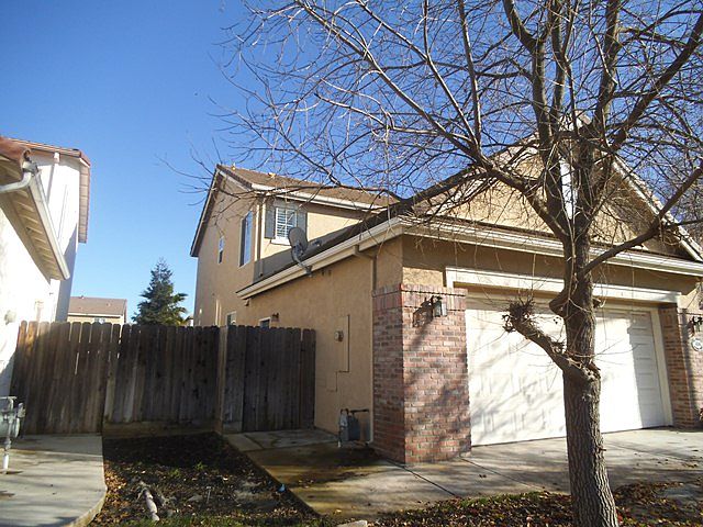 2nd image of 4046 Summer Ct