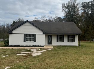 125 Ms Betty Dr, Holly Springs, MS 38635