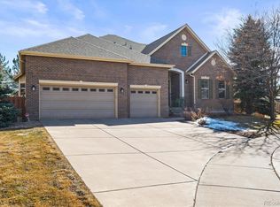 26426 E Peakview Dr, Aurora, CO 80016