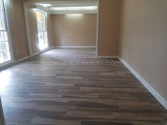 2nd image of 510 E Southfield Rd