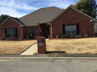 710 Mockingbird Dr, Bonham, TX 75418