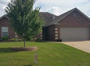 2415 Heather Lynn Ln, Fayetteville, AR 72701