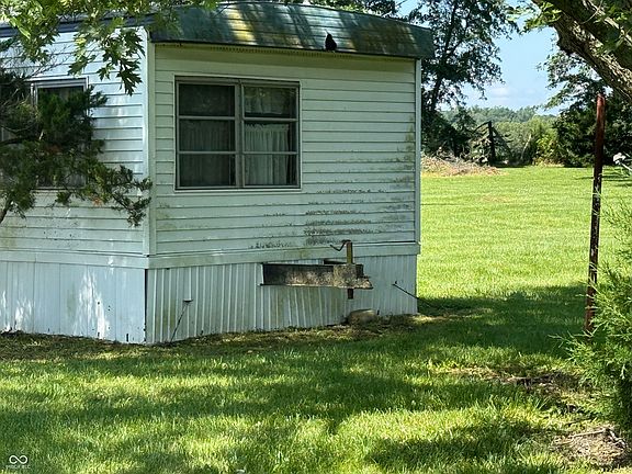 4th image of 5744 E State Road 36
