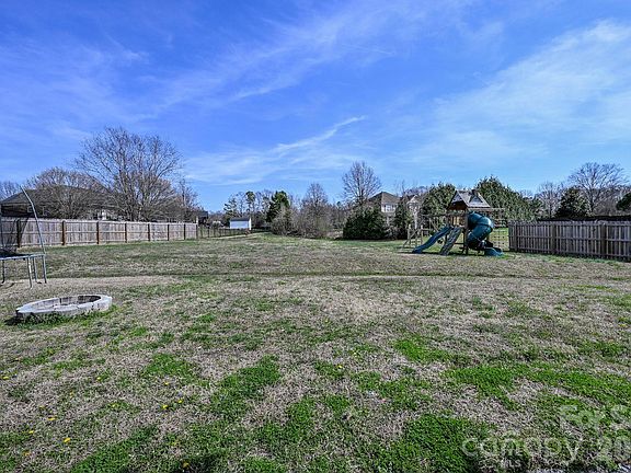 5th image of 2820 Loxdale Farms Dr #14