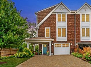 10 Wanda St #A, Narragansett, RI 02882