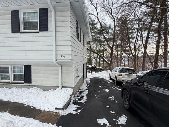 2nd image of 29 Brooklyn Mountain Rd