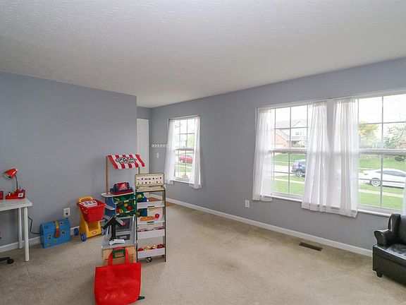 5th image of 6023 Bluffs Dr