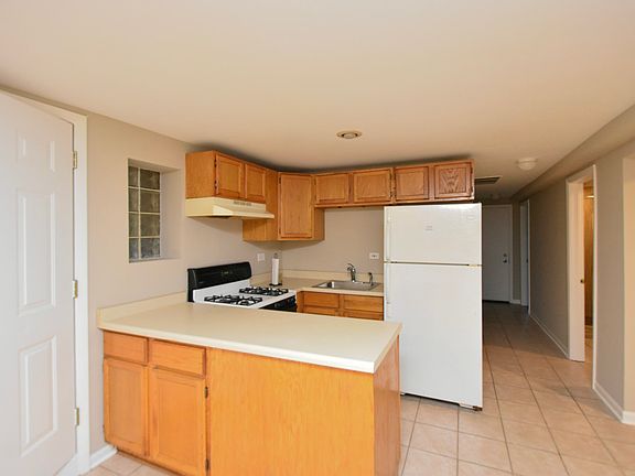 2nd image of 2637 W Potomac Ave Unit G