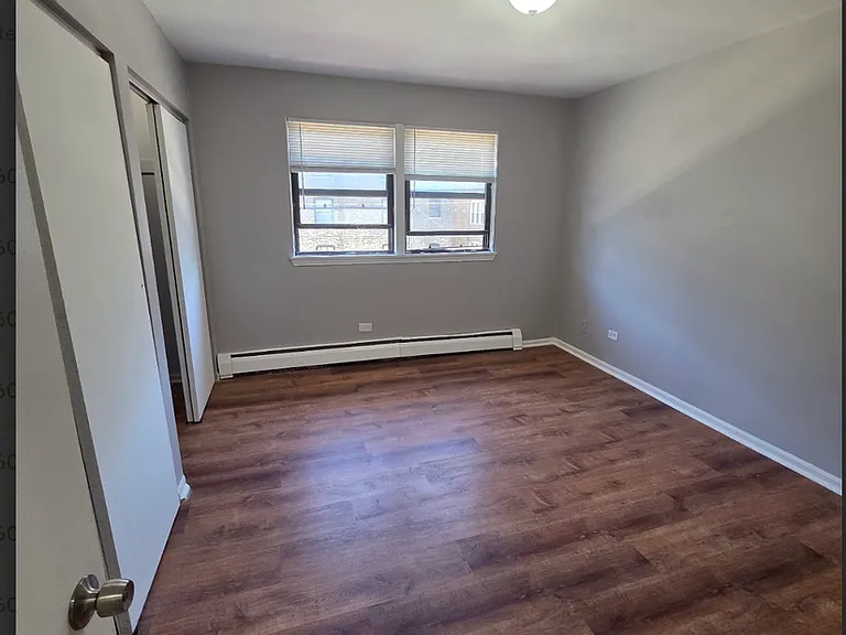 8201-8213 S Maryland Ave — Photo 9