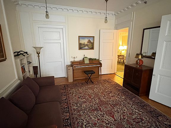 5th image of 277 Marlborough St APT 3B