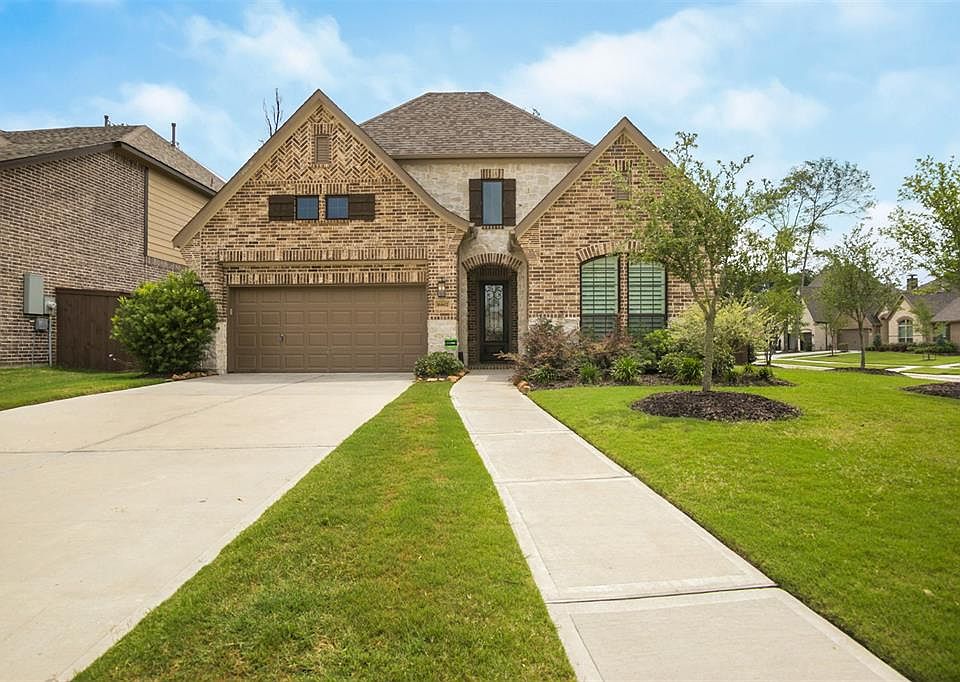 1st image of 16802 Headwaters Forest Dr