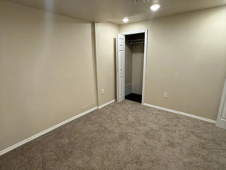 186 N Miller St — Photo 6
