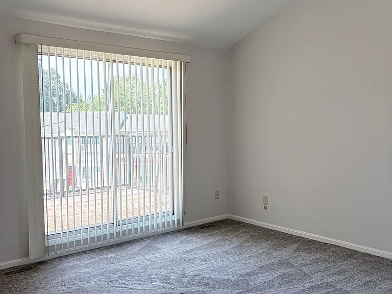 132 N Bedford St #B — Photo 13