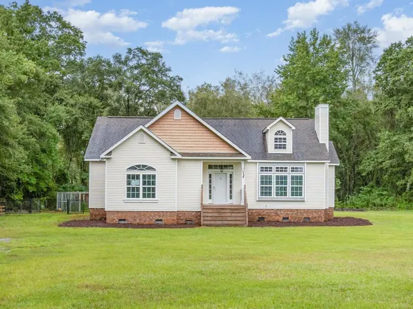 1615 Juniper Church Rd, Four Oaks, NC 27524