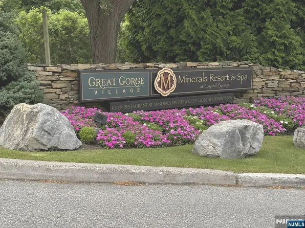 1 Beaver Crk Unit 4, Vernon, NJ 07462